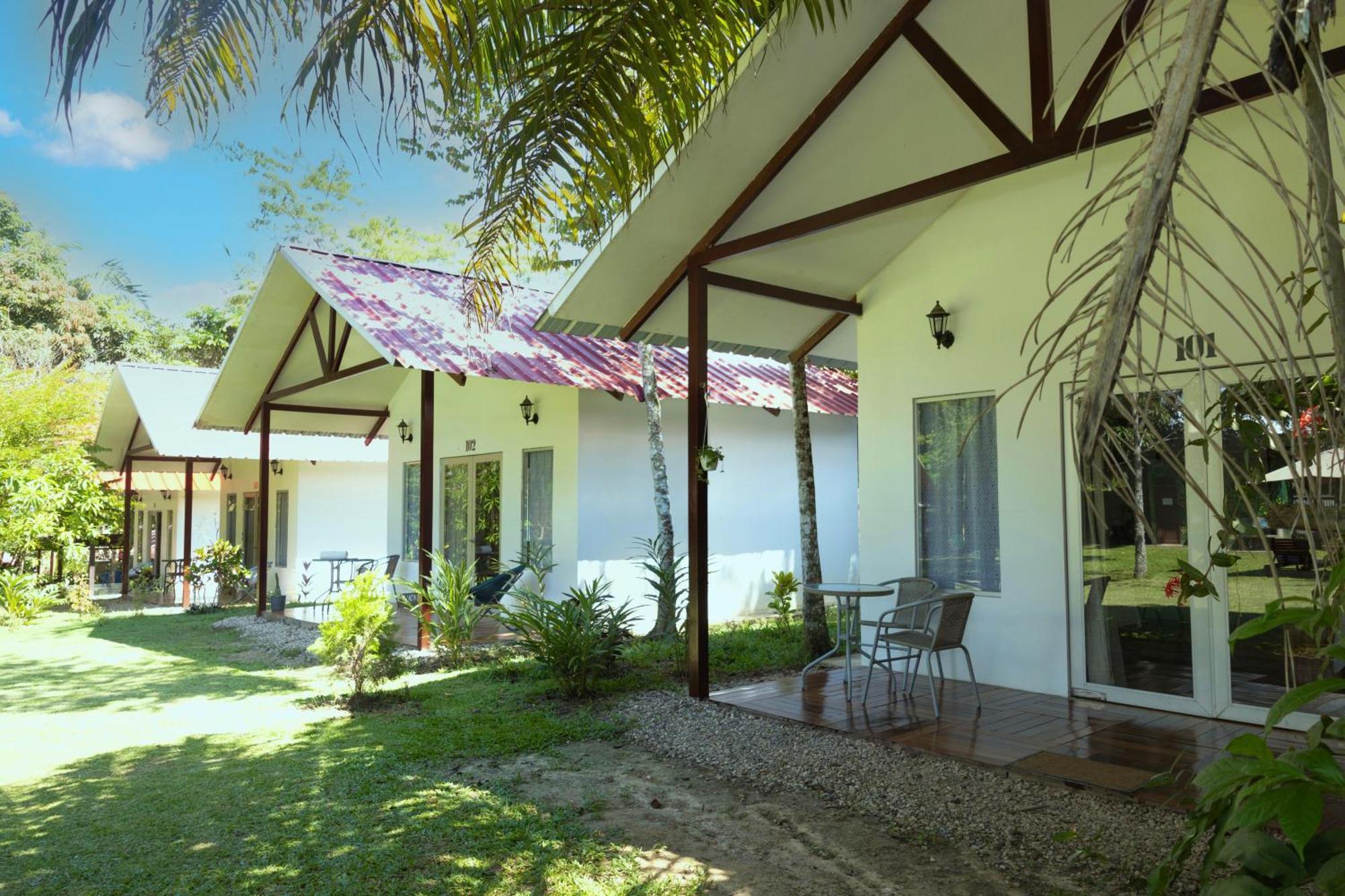 Chaikoni Lodge Pucallpa Eksteriør bilde